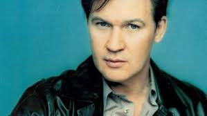 He is known as being the only performer to have won the eurovision song contest twice, in 1980 and 1987. Johnny Logan Jeder Grand Prix Hat Seine Erinnerungen Teilnehmer Was Macht Eigentlich