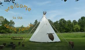 De Spirit Ranch Ligt In Het Buitengebied Van Het Limburgse Swalmen Gemeente Roermond Een Prachtige En Ruime Plek Gelegen Aan De Rand Va Tent Tipi Tipi Tent
