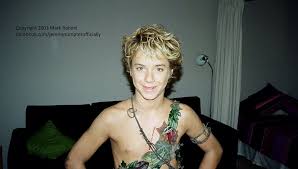 Pin By Hailey On Peter Pan Peter Pan Movie Jeremy Sumpter Peter Pan Lost Boys Peter Pan