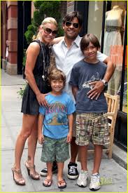 Read all about mark consuelos with tv guide's exclusive biography including their list of awards, celeb facts and more at tv guide. Kelly Ripa Mark Consuelos Soho Sweethearts Photo 2015821 Celebrity Babies Joaquin Consuelos Kelly Ripa Lola Consuelos Mark Consuelos Pictures Just Jared