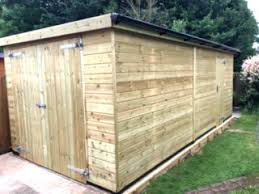 Flat roof trusses can be used for roofing in timber structures or for roofing large projects (shopping centers, logistics parks or warehouses). Flat Roof Garages And Workshops Chart Garages