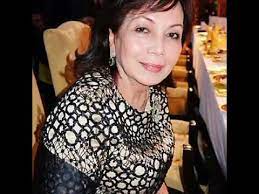 Renounced her royal status and titles and assumed that of che' wan nor ismat, 12th july 1957. Kemangkatan Almarhumah Raja Nor Mahani Shahar Shah Youtube