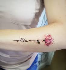 Flower With Name Tattoo For Women Flower Women Names Tattoo Flowertattoos In 2020 Tattoos For Daughters Tattoos For Women Flowers Name Tattoos For Moms