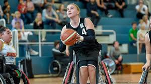 Die deutsche nationalmannschaft der frauen hatte bislang erst vier hauptamtliche bundestrainerinnen und bundestrainer. Rollstuhlbasketball Wie Behindert Muss Man Sein Sport Dw 01 08 2020