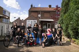 Dochter roxeanne is daar op zijn zachtst gezegd niet blij mee. Een Huis Vol Komt Met Nieuw Quarantaine Seizoen Superguide