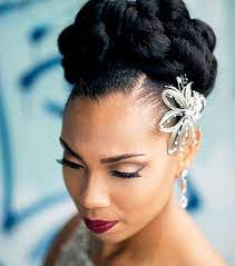 It really works very well for every african american bride. Frisuren 2020 Hochzeitsfrisuren Nageldesign 2020 Kurze Frisuren Natural Hair Bride Natural Wedding Hairstyles Natural Hair Wedding