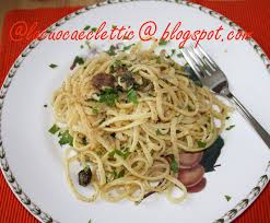 Vengono pescate tra marzo ed agosto alla luce delle lampare, sulla costa tirrenica e su quella adriatica. Linguine Con Alici Sott Olio La Cuoca Eclettica