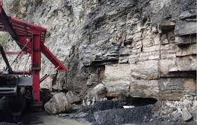 CAI-2017-04 UNITED STATES DEPARTMENT OF LABOR MINE SAFETY AND HEALTH  ADMINISTRATION COAL MINE SAFETY AND HEALTH REPORT OF INVEST