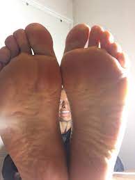 Sophie anderson feet