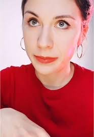 Julia Galicia's Instagram, Twitter & Facebook