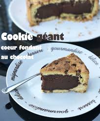 Cookie Geant Coeur Fondant Recette En 2020 Coeur Fondant Au Chocolat Cookies Et Biscuits Fondant Au Chocolat