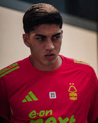 Arriving for another session in the Algarve. ☀️