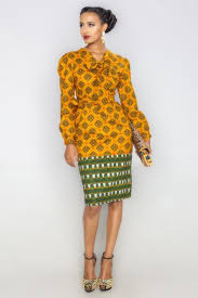 Elle propose une collection artisanale de pièces uniques ou d'éditions limitées. 97 Idees De Modele D Habits En 2021 Mode Africaine Mode Africaine Robe Robe Africaine