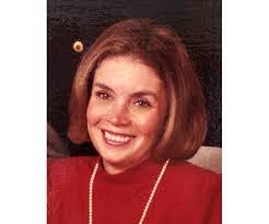 Carolyn Smeltzer's Instagram, Twitter & Facebook