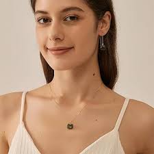 LOOYUUPEE Collier ras du cou en jade vert naturel pour femme, collier ras  du cou avec pendentif en jade en forme de chat, cadeau porte-bonheur pour  ...