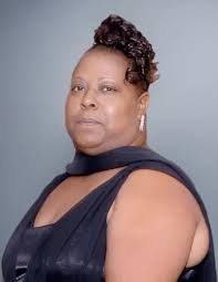 Hester Ramsey's Instagram, Twitter & Facebook