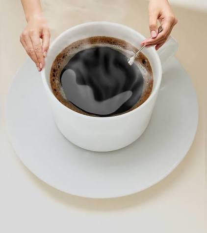 15,700+ Huge Coffee Stock Photos, Pictures & Royalty-Free Images - iStock | Huge coffee cup, Woman huge coffee