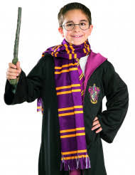 Distributed by warner bros., the series consists of eight fantasy films1 beginning with harry potter and the philosopher's stone (2001) and culminating with harry potter. Costumi Harry Potter Per Adulti Bambini E Accessori Harry Potter