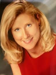 Tracy Farrell's Instagram, Twitter & Facebook