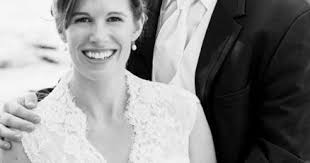 Holthouse, Barlow are married