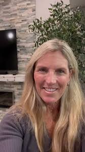 When it comes to taking those action steps in the direction of your dream,  several things often pop up that slow our roll, or even pull the emergency  brake!, I call them “THE 5 D’s”, Part One……