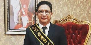 Maybe you would like to learn more about one of these? Selamat Lulus Sidang Skripsi Pasha Ungu Raih Gelar Sarjana Merdeka Com