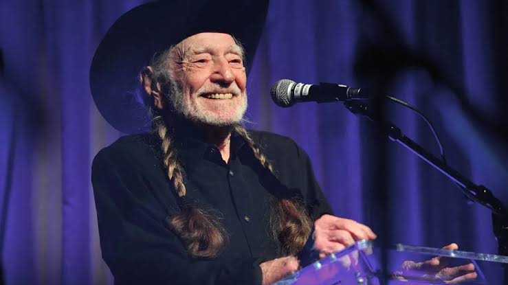 The last thing we need': At 93, Willie Nelson takes a stand against AI data  center near his hometown in Texas - The Statesman