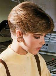 If your hair tends to run dry, use a moisturizing mask once a week. Pin On Short Hairstyles Pixie