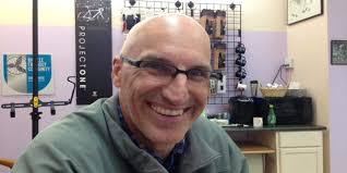 Mike Wood reunites with old college friend Garth Brooks