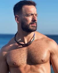 ⠀⠀⠀⠀The_Bennefit (@the_bennefit) • Fotky a videá na Instagrame