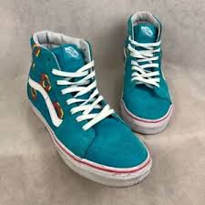 In general, skate laces are pretty puffy and white, whereas some basketball laces can be really thin and cylindrical, or other sneaker laces can be kind of lighter. Vans Off The Wall Unisex Sk8 Hi Donut Skate Shoes Blue Canvas Lace Up Us 6 5 Ebay