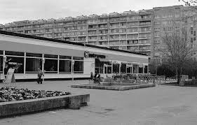 Halle Neustadt Gastronom Wk1 Apr 1997 Neustadt Halle Architecture