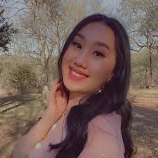 Anastasia Vang's Instagram, Twitter & Facebook