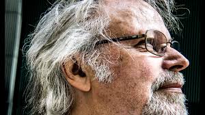 Het laatste grote interview met Clark Olofsson (1947-2025), de vader van  het stockholmsyndroom: 'Ik ben altijd aardig, zelfs als ik banken overval' 