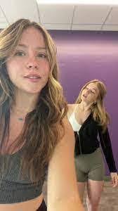 Lilly Turnquist's Instagram, Twitter & Facebook