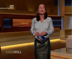 Videos zu anne will | anne will diskutiert sonntags um 21.45 uhr mit ihren gästen über politische prozesse, wirtschaftliche zusammenhänge und gesellschaftliche trends. Anne Will Fanpage Bei Anne Wird Jeden Sonntag Losgeledert Facebook