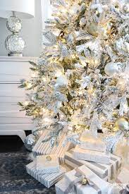 Flocked Christmas Tree White And Gold Glam Style Flocked Christmas Trees Decorated Flocked Christmas Trees White Flocked Christmas Tree