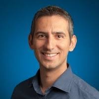 Monte Giles's Instagram, Twitter & Facebook