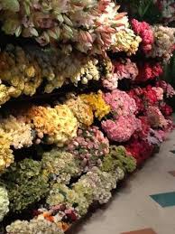 12 Tips For Fooling People With Fake Flowers Fake Flower Centerpieces Fake Flower Arrangements Fake Flowers