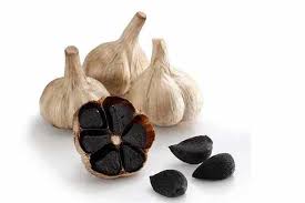Masukkan bawang putih geprek dan rosemary/parsley. Bawang Hitam Ini 7 Khasiatnya Balipost Com