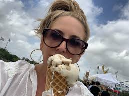 Have yourself a Blue Bell country day!🍦 Bluebell Creamery