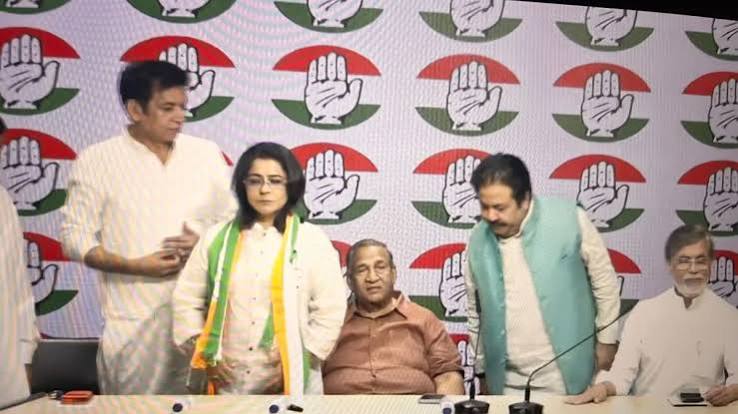 दिल्ली में आम आदमी पार्टी को बड़ा झटका, पार्टी प्रवक्ता प्रियंका कक्कड़ कांग्रेस में शामिल - India TV Hindi