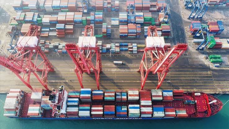 Những Yếu Tố Ảnh Hưởng Đến Transit Time Đi Trung Đông