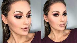 Wir verraten euch, wie die neuesten trendfrisuren funktionieren, welcher lippenstift zu dir passt und wie man erfolgreich falten bekämpft. Vicky Lash Abend Makeup Look Fur Braune Und Grune Augen Youtube