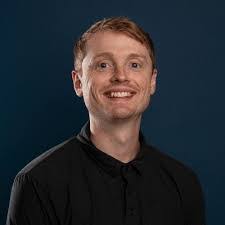 Andrew Dowis's Instagram, Twitter & Facebook