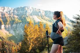 Les femmes enceintes qui étaient déjà sportives avant la grossesse peuvent poursuivre leur pratique en l'adaptant à leurs sensations et à leur tolérance à l'effort. Peut On Faire Du Sport Enceinte Pums L Emission Sante