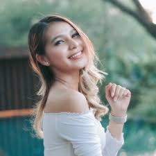 Tiktok cantik montokcomposed by : 2tiktok Rilis Lagu Baru Berjudul Tiktok Cantik Montok Rdi 97 1 Fm Jakarta Radio Tempat Kamu Ekseizz