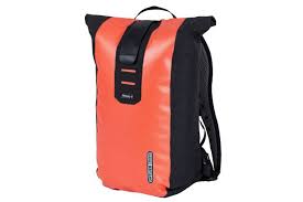 The moment travelwear backpack lets you work from anywhere & travel everywhere. Ortlieb Velocity 17l Rucksack Koralle