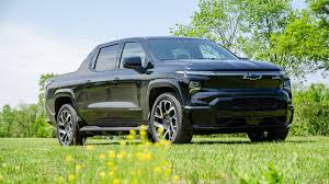 2024 Chevrolet Silverado EV RST Review: Impressive Engineering Looking for  an Audience