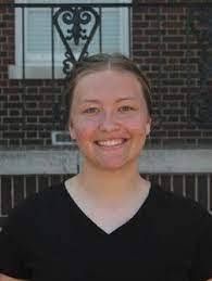 Dena Tracy's Instagram, Twitter & Facebook